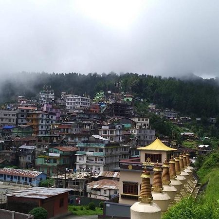 Tibet Homestay Rishop Exterior foto