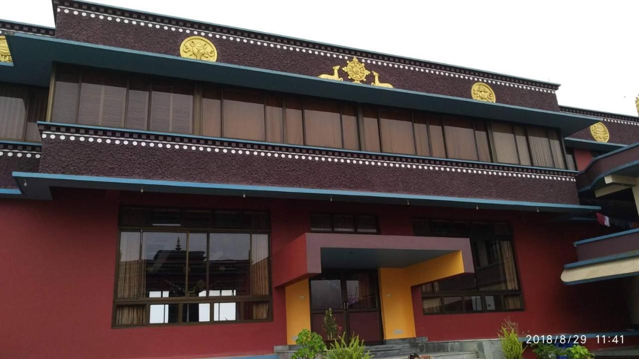 Tibet Homestay Rishop Exterior foto